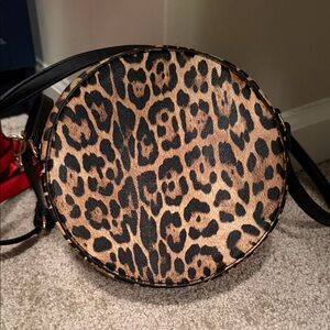 Source Unknown Leopard Print Crossbody Bag